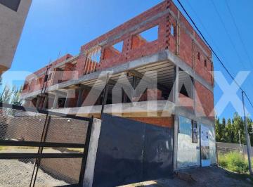 Departamento · 77m² · 3 Ambientes · 1 Cochera · Venta - Dpto 2 Hab. C/ Cochera - Plottier