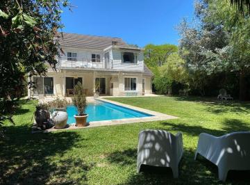 Casa · 225m² · 7 Ambientes · 1 Cochera · Casa Venta en Tigre 6 Amb Rincon de m