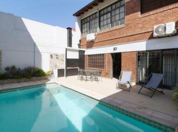 Casa · 155m² · 5 Ambientes · 1 Cochera · Venta Casa en Duplex Lote Propio Piscina Cochera