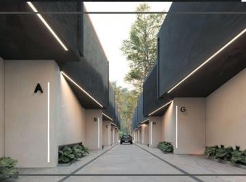 Casa · 96m² · 5 Ambientes · 1 Cochera · Dúplex en Pozo en Venta Gonnet
