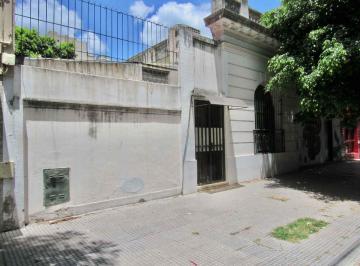 Casa · 89m² · 4 Ambientes · Casa Lote Propio a Refaccionar Villa Pueyrredon