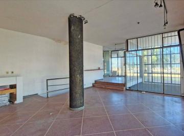 Local comercial · 118m² · Alquila Local Sobre Rambla Sur 118 m² Gran Vidriera