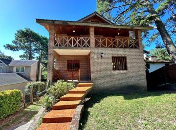 Casa · 190m² · 5 Ambientes · 1 Cochera · Casa en Venta - 4 Dorm. 2 Baños - Valeria del Mar