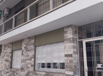 Departamento de 4 ambientes, Córdoba · Alberdi Departamento Venta Sobre Av Colon 2 Dorm.