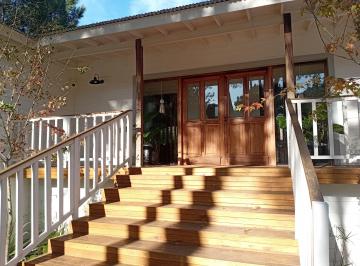 Casa de 5 ambientes, Costa Esmeralda · Casa 12 Huespedes