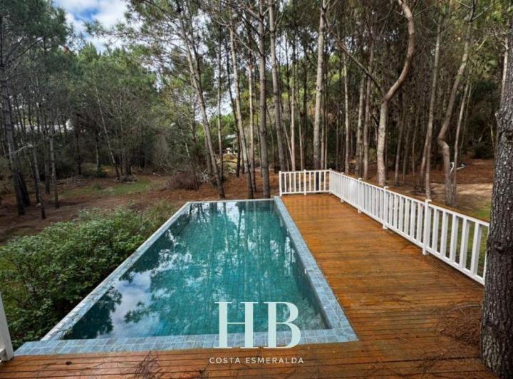 Casa · 290m² · 5 Ambientes
