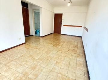 Departamento · 28m² · 1 Ambiente · Departamento en Alquiler.! Ambiente Al Frente. Balcon. Muy Luminoso