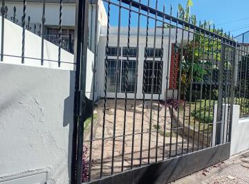 Foto · Muy Lindo Chalet de Época, Frente a La Plaza Paso de Los Andes, Ubicado a 1 Cuadra del Bv. San Juan