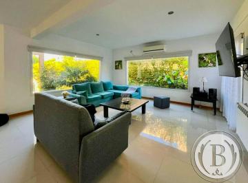 ***VENTA CASA LOTE INTERNO | 3 DORMITORIOS | SUITE EN PLANTA BAJA | GALERIA | PI · Bustamante Prop Santa Teresa 12234 Casa Venta Villanueva Tigre