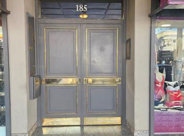 Departamento de 5 ambientes, Ciudad de Mendoza · Oficina en Venta Sobre Av Colón, Ciudad de Mendoza.