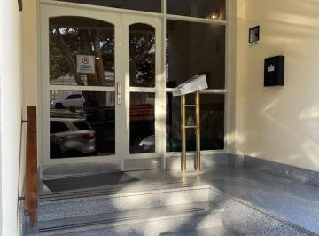 Departamento · 89m² · 4 Ambientes · 1 Cochera · Departamento en Alquiler en Pleno Centro