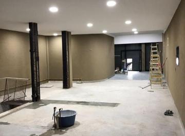 Bodega-Galpón · 242m² · Depósito en Venta - Balvanera