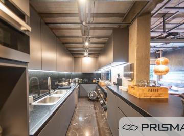 Departamento · 170m² · 3 Dormitorios · Increíble Duplex Remodelado - 3 Dorm. con Amplia Terraza en B. Pueyrredon