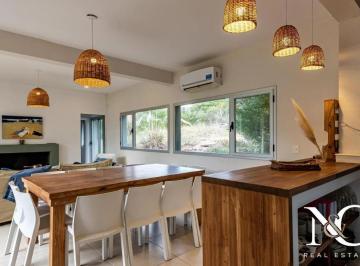 Casa · 192m² · 6 Ambientes · Casa en Venta en Costa Esmeralda