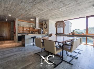 Casa · 260m² · 6 Ambientes · 1 Cochera · Casa en Venta en Costa Esmeralda Al Golf