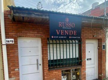 RUR-RRU-103_2 · Venta de PH con 3 Departamentos y Local a La Calle en Lanús!