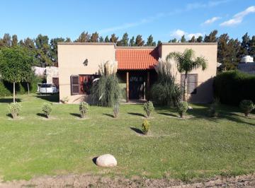 Casa · 152m² · 3 Ambientes · Venta Casa Dos Dorm. en Barrio San Pedro driving golf
