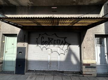 Local comercial , Lomas de Zamora · Local Al Frente en Alquiler en Banfield