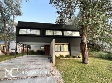 Casa · 170m² · 5 Ambientes · Casa en Venta en Costa Esmeralda