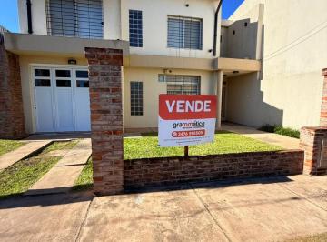 Casa de 5 ambientes, San Lorenzo · Casa en Venta de 3 Dorm. en San Lorenzo