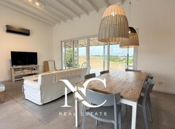 Casa · 140m² · 4 Ambientes · Casa en Venta en Costa Esmeralda Tres Suites Fondo Libre