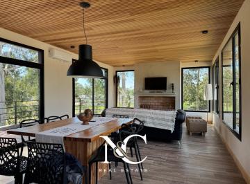 Casa · 170m² · 4 Ambientes · Casa en Venta en Costa Esmeralda