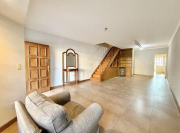 Casa · 130m² · 5 Ambientes · 1 Cochera · Casa Tipo Triplex en Venta en Olivos