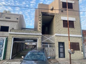 Casa de 4 ambientes, La Matanza · Casa Lote Propio en Dos Plantas con Pileta y Fondo Libre