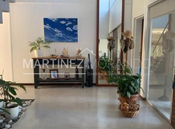 Casa · 300m² · 5 Ambientes · 4 Cocheras · Casa en Alquiler en Haras La Pradera, Pilar, G. B. a. Zona Norte