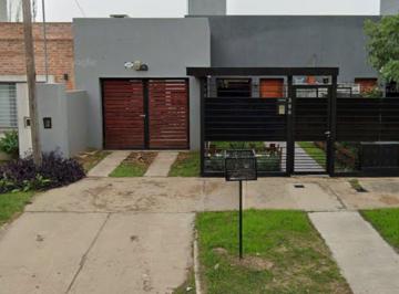 PH · 98m² · 2 Dormitorios · 1 Cochera · Amplio PH en Excelente Estado y Ubicación