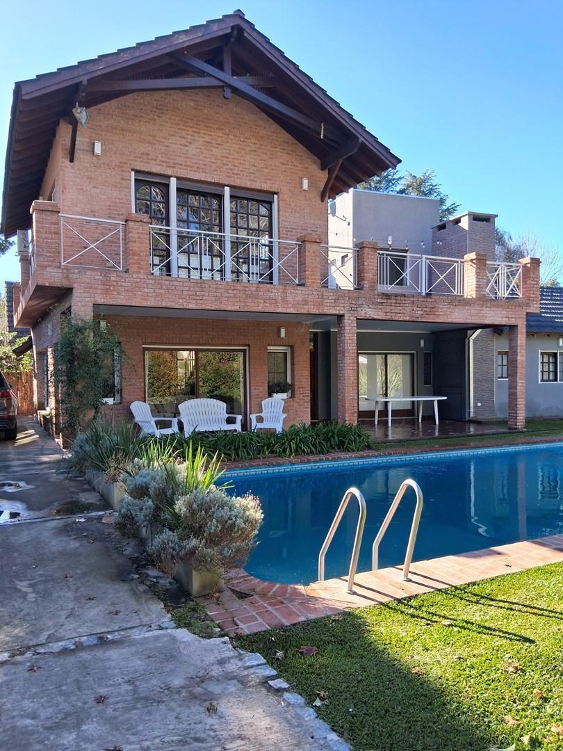 Hermosa casa Los cardales country club amueblada 0