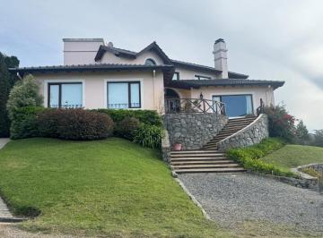 Casa · 384m² · 5 Ambientes · Casa en Venta - 3 Dorm. 3 Baños - Tandil