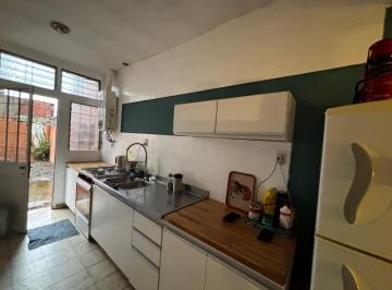 Casa de 4 ambientes, Vicente López · Sargento Cabral 2432 - Munro.