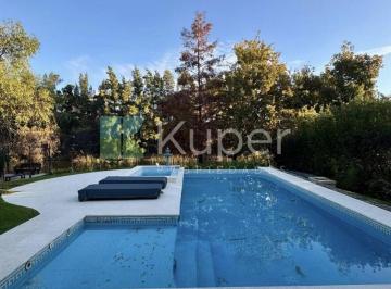 Casa · 330m² · 5 Ambientes · Casa Venta en La Isla, Al Lago, Apto Credito, Nordelta, Tigre