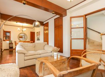 Casa de 8 ambientes, Ciudad de Santa Fe · Vivienda Familiar Guadalupe