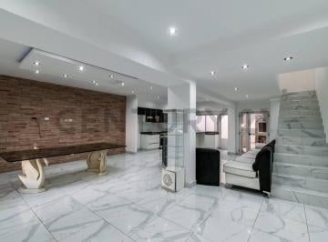 Departamento · 102m² · 3 Ambientes · Villa Devoto, Espectacular PH con Entrada Independiente, Sin Expensas