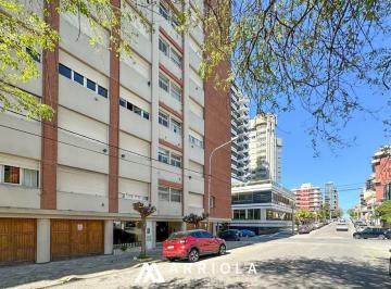 Departamento · 60m² · 3 Ambientes · Dpto 3 Amb. Totalmente Externo. Playa Grande