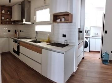 Departamento de 4 ambientes, Lomas de Zamora · Hermoso Dpto C/cochera