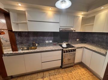 Casa · 110m² · 9 Ambientes · 1 Cochera · Alquiler Dúplex Tres Dorm. Barrio Petit Chalet Cipolletti Rio Negro
