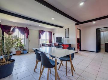 Casa · 96m² · 4 Ambientes · Venta /permuta: Casa - 3 Dorm. - Jardín con Pileta - Acequias del Aire, Roldán - Apta Crédito.