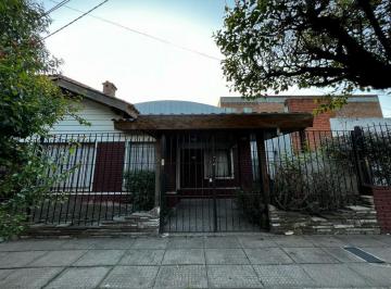 Casa · 95m² · 3 Ambientes · Casa - Castelar Norte