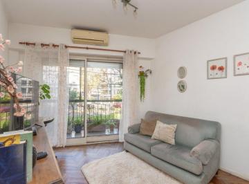 Departamento · 47m² · 3 Ambientes · En Venta Luminoso 3 Ambientes con Balcón en Devoto
