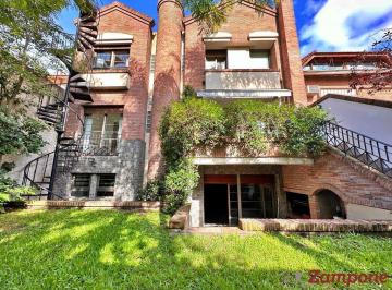 Casa · 332m² · 4 Ambientes · 2 Cocheras · Alquiler Casa de 4 Ambientes con Jardin Belgrano