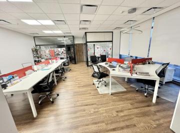 Oficina comercial · 133m² · 4 Ambientes · 1 Cochera · Oficina en Complejo "Al Río"