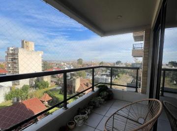 Departamento de 4 ambientes, Mar del Plata · Semipiso 4 Amb C/coch. Edif. Torres del Golf. Playa Grande
