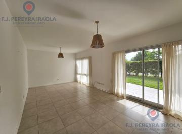 Departamento · 75m² · 3 Ambientes · 2 Cocheras · Departamento con Jardín en Barrio Santa Barbara, Edificio Praderas