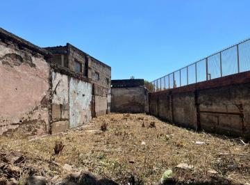Terreno · 153m² · Lote en Venta a m de Av Pellegrini