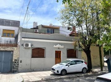 Casa · 160m² · 9 Ambientes · Venta Casa Parque Avellaneda