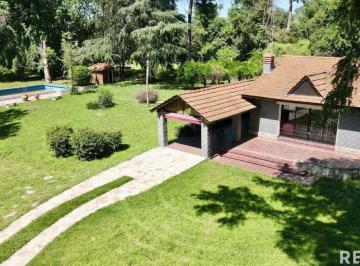 Quinta vacacional · 250m² · 3 Dormitorios · 5 Cocheras · Casa Quinta en Loma Verde Totalmente Equipada