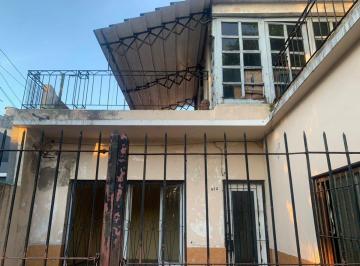 Casa · 4 Ambientes · Casa en Alquiler Den Derqui 973 Lanus Oete